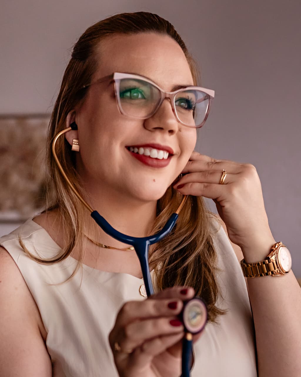 Dra. Priscila Porto no consultório